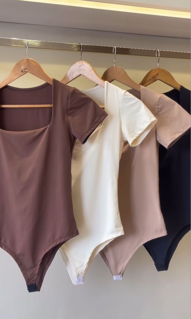 Body Cuello Cuadrado Bella Caramella